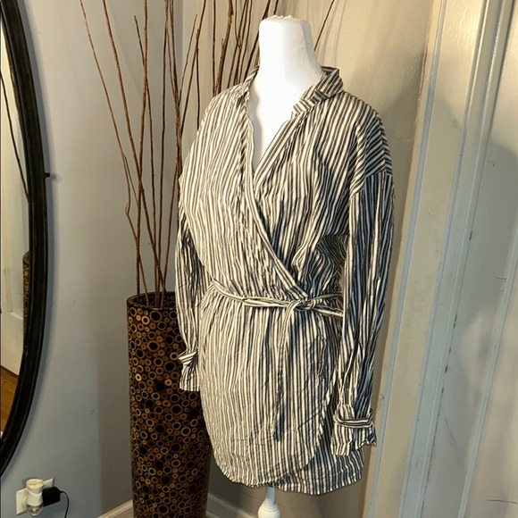 Striped Women's Wrap Jacket - Picture 1 of 10